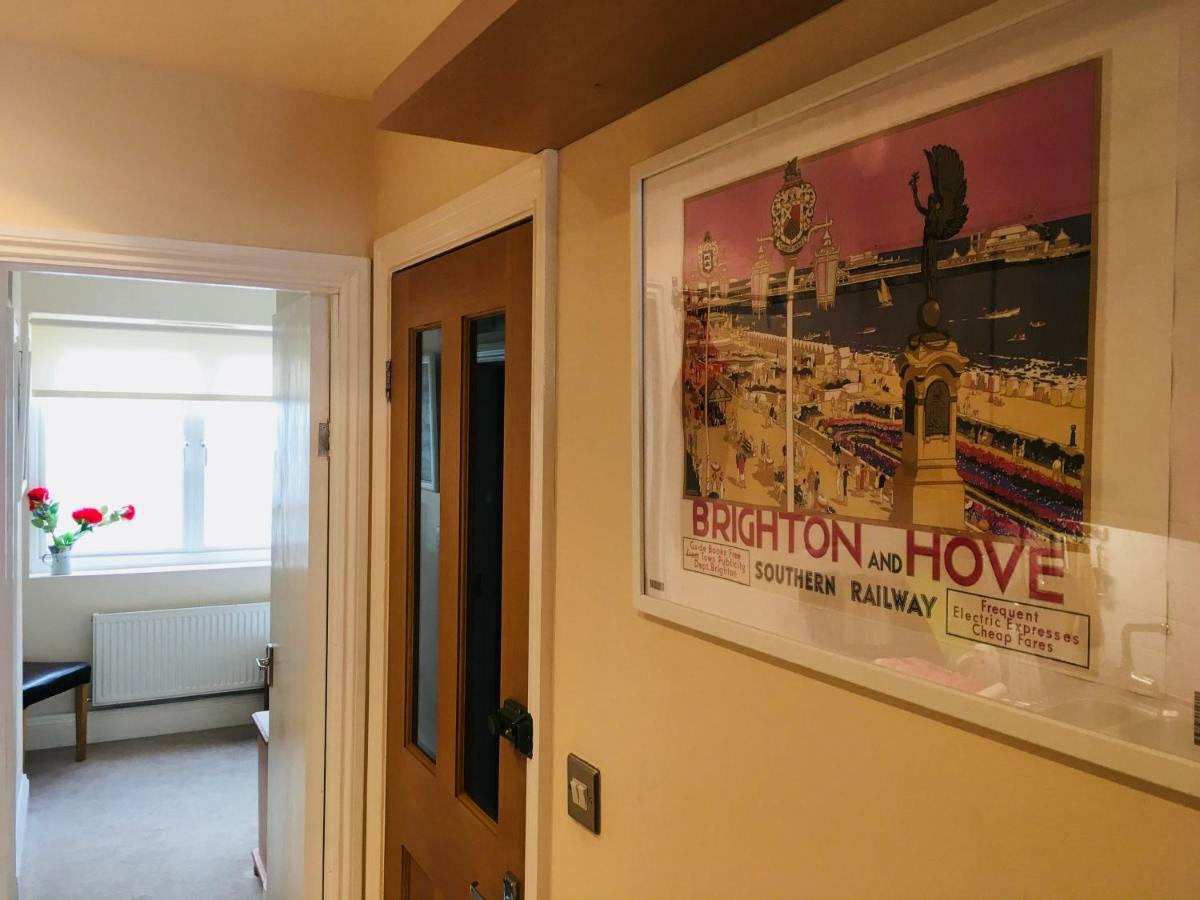 Little Brighton Beach Apartments - Also Separate Spa Cabin And Watersports Extérieur photo
