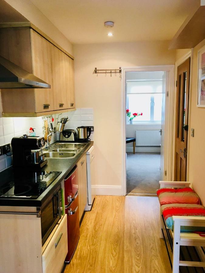 Little Brighton Beach Apartments - Also Separate Spa Cabin And Watersports Extérieur photo