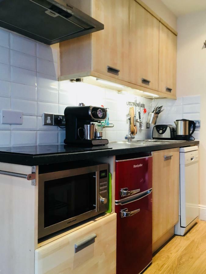 Little Brighton Beach Apartments - Also Separate Spa Cabin And Watersports Extérieur photo